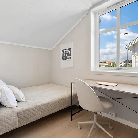 4 Soverom I Sentrum Apartamento Honefoss